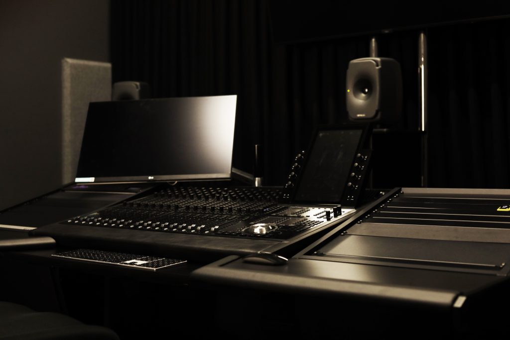 CON222 Post Production audio studio